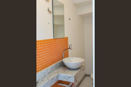 Casa de condomínio para alugar com 110m², 3 quartos e 2 vagasLavabo