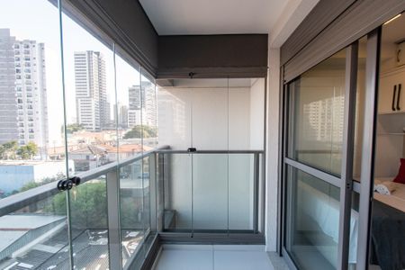 Studio para alugar com 24m², 1 quarto e sem vaga Studio para alugar com 24m², 1 quarto e sem vagaVaranda