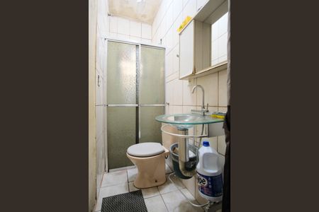 Casa à venda com 240m², 5 quartos e 2 vagasBanheiro da Edícula