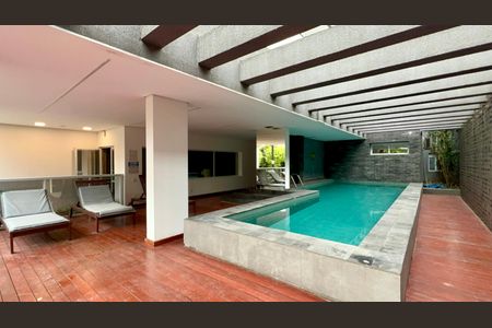 Studio à venda com 30m², 1 quarto e 1 vagaÁrea comum - Piscina