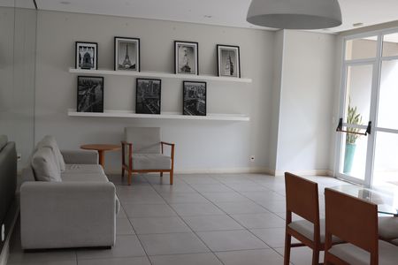 Apartamento para alugar com 62m², 2 quartos e 1 vaga Apartamento para alugar com 62m², 2 quartos e 1 vagaÁrea comum - Salão de festas