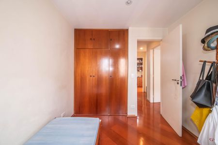 Apartamento à venda com 70m², 3 quartos e 1 vagaQuarto 2