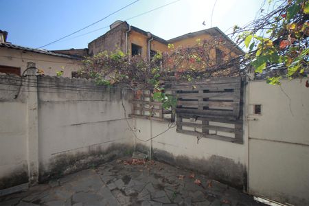 Casa à venda com 300m², 3 quartos e 4 vagas Casa à venda com 300m², 3 quartos e 4 vagasQuintal