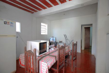 Casa à venda com 300m², 3 quartos e 4 vagas Casa à venda com 300m², 3 quartos e 4 vagasCopa