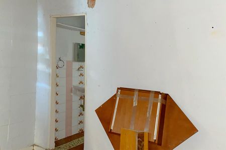 Casa à venda com 300m², 3 quartos e 4 vagas Casa à venda com 300m², 3 quartos e 4 vagasSuíte