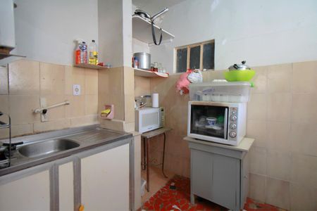 Casa à venda com 300m², 3 quartos e 4 vagas Casa à venda com 300m², 3 quartos e 4 vagasCozinha