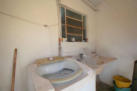 Casa à venda com 300m², 3 quartos e 4 vagas Casa à venda com 300m², 3 quartos e 4 vagasÁrea de Serviço