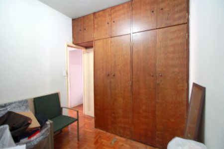 Casa à venda com 300m², 3 quartos e 4 vagas Casa à venda com 300m², 3 quartos e 4 vagasQuarto 2