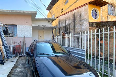Casa à venda com 300m², 3 quartos e 4 vagas Casa à venda com 300m², 3 quartos e 4 vagasGaragem