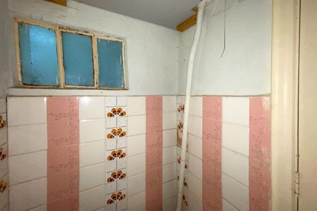 Casa à venda com 300m², 3 quartos e 4 vagas Casa à venda com 300m², 3 quartos e 4 vagasBanheiro da Suíte