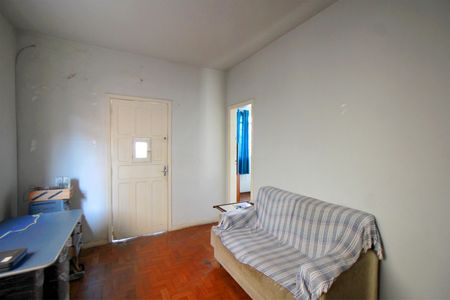 Casa à venda com 300m², 3 quartos e 4 vagas Casa à venda com 300m², 3 quartos e 4 vagasSala