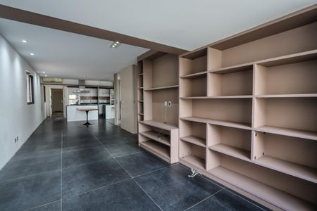 Apartamento à venda com 99m², 3 quartos e 2 vagasSala
