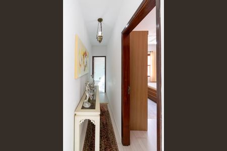 Casa à venda com 126m², 2 quartos e 1 vaga Casa à venda com 126m², 2 quartos e 1 vagaCorredor