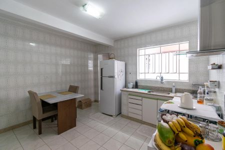 Casa à venda com 126m², 2 quartos e 1 vaga Casa à venda com 126m², 2 quartos e 1 vagaCozinha