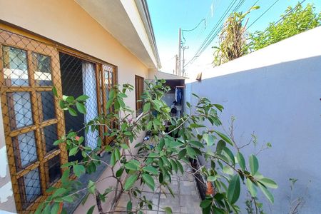 Casa à venda com 144m², 3 quartos e 3 vagasCorredor Lateral