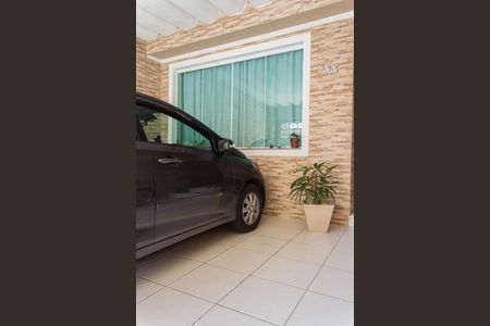 Casa à venda com 127m², 2 quartos e 2 vagas Casa à venda com 127m², 2 quartos e 2 vagasGaragem