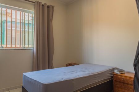 Casa à venda com 127m², 2 quartos e 2 vagas Casa à venda com 127m², 2 quartos e 2 vagasQuarto 2