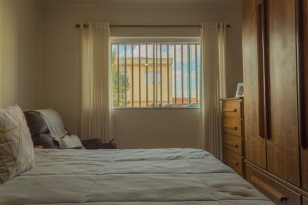 Casa à venda com 127m², 2 quartos e 2 vagas Casa à venda com 127m², 2 quartos e 2 vagasQuarto 1