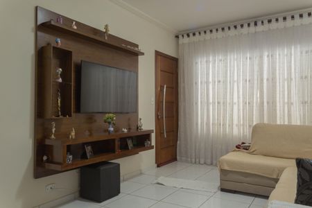 Casa à venda com 127m², 2 quartos e 2 vagas Casa à venda com 127m², 2 quartos e 2 vagasSala