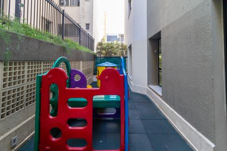 Apartamento à venda com 121m², 4 quartos e 3 vagasÁrea comum - Playground