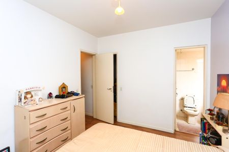 Apartamento à venda com 180m², 3 quartos e 2 vagasSuíte 2