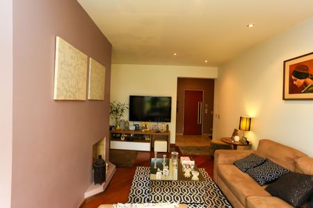 Apartamento à venda com 180m², 3 quartos e 2 vagasSala