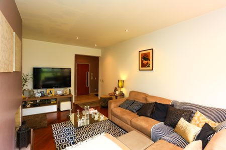 Apartamento à venda com 180m², 3 quartos e 2 vagasSala