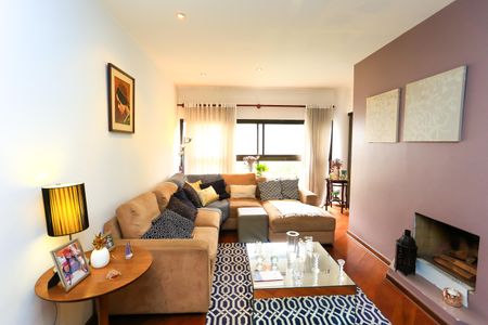 Apartamento à venda com 180m², 3 quartos e 2 vagasSala