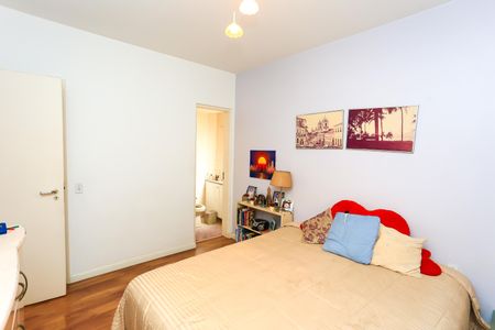 Apartamento à venda com 180m², 3 quartos e 2 vagasSuíte 2