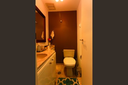 Apartamento à venda com 180m², 3 quartos e 2 vagasLavabo