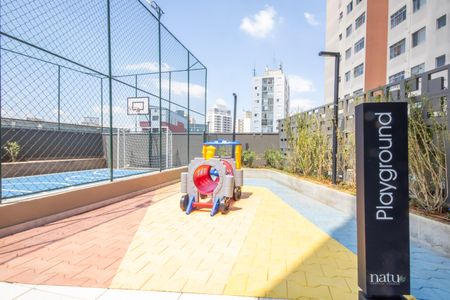 Apartamento à venda com 38m², 1 quarto e 1 vaga Apartamento à venda com 38m², 1 quarto e 1 vagaÁrea comum - Playground