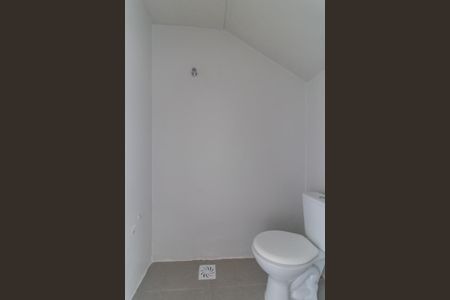 Casa à venda com 106m², 3 quartos e 2 vagasLavabo