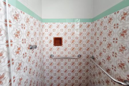 Casa à venda com 150m², 3 quartos e 2 vagas Casa à venda com 150m², 3 quartos e 2 vagasBanheiro