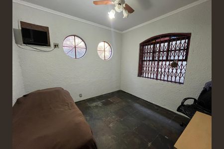 Casa à venda com 600m², 4 quartos e 1 vagaQuarto 1