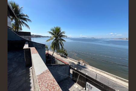 Casa à venda com 600m², 4 quartos e 1 vagaVista