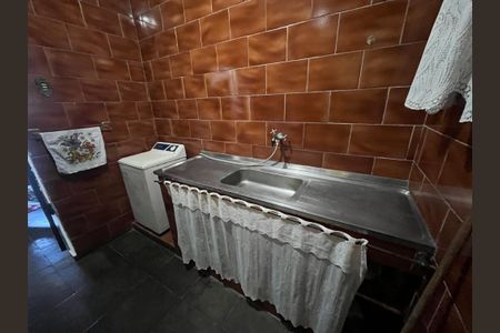 Casa à venda com 600m², 4 quartos e 1 vagaArea de serviço 1