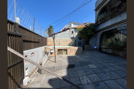 Casa à venda com 600m², 4 quartos e 1 vagaQuintal