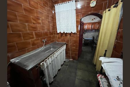 Casa à venda com 600m², 4 quartos e 1 vagaArea de serviço 1