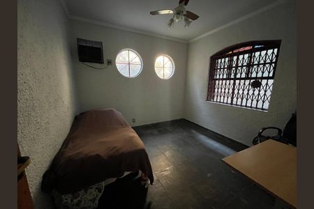 Casa à venda com 600m², 4 quartos e 1 vagaQuarto 1