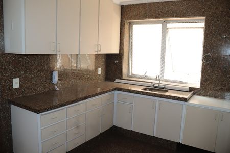 Apartamento para alugar com 222m², 3 quartos e 2 vagasCozinha