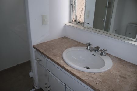 Apartamento para alugar com 222m², 3 quartos e 2 vagasBanheiro da Suíte