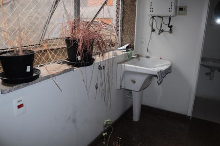 Apartamento para alugar com 222m², 3 quartos e 2 vagasÁrea de Serviço