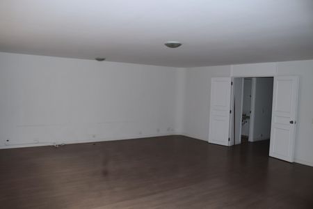 Apartamento para alugar com 222m², 3 quartos e 2 vagasSala