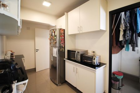 Apartamento à venda com 95m², 2 quartos e 2 vagas Apartamento à venda com 95m², 2 quartos e 2 vagasCozinha