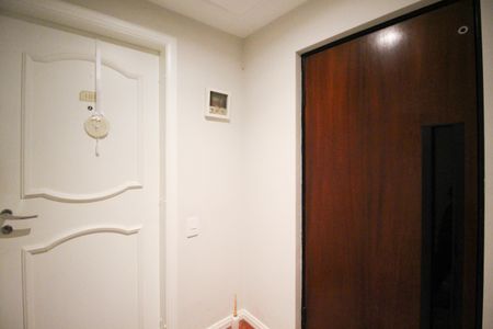 Apartamento à venda com 95m², 2 quartos e 2 vagas Apartamento à venda com 95m², 2 quartos e 2 vagasHall