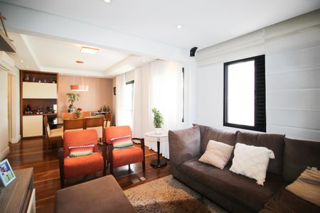 Apartamento à venda com 95m², 2 quartos e 2 vagas Apartamento à venda com 95m², 2 quartos e 2 vagasSala