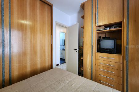 Apartamento à venda com 110m², 3 quartos e 2 vagas Apartamento à venda com 110m², 3 quartos e 2 vagasSuíte