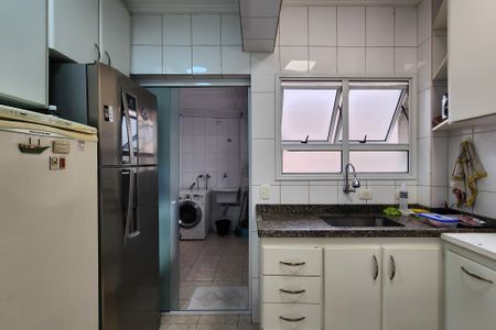 Apartamento à venda com 110m², 3 quartos e 2 vagas Apartamento à venda com 110m², 3 quartos e 2 vagasCozinha