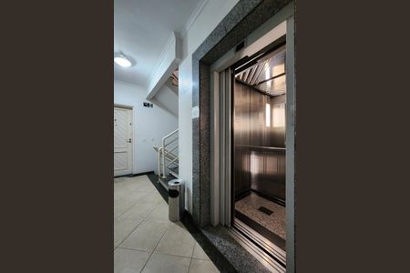 Apartamento à venda com 110m², 3 quartos e 2 vagas Apartamento à venda com 110m², 3 quartos e 2 vagasÁrea Comum