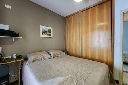 Apartamento à venda com 110m², 3 quartos e 2 vagas Apartamento à venda com 110m², 3 quartos e 2 vagasSuíte